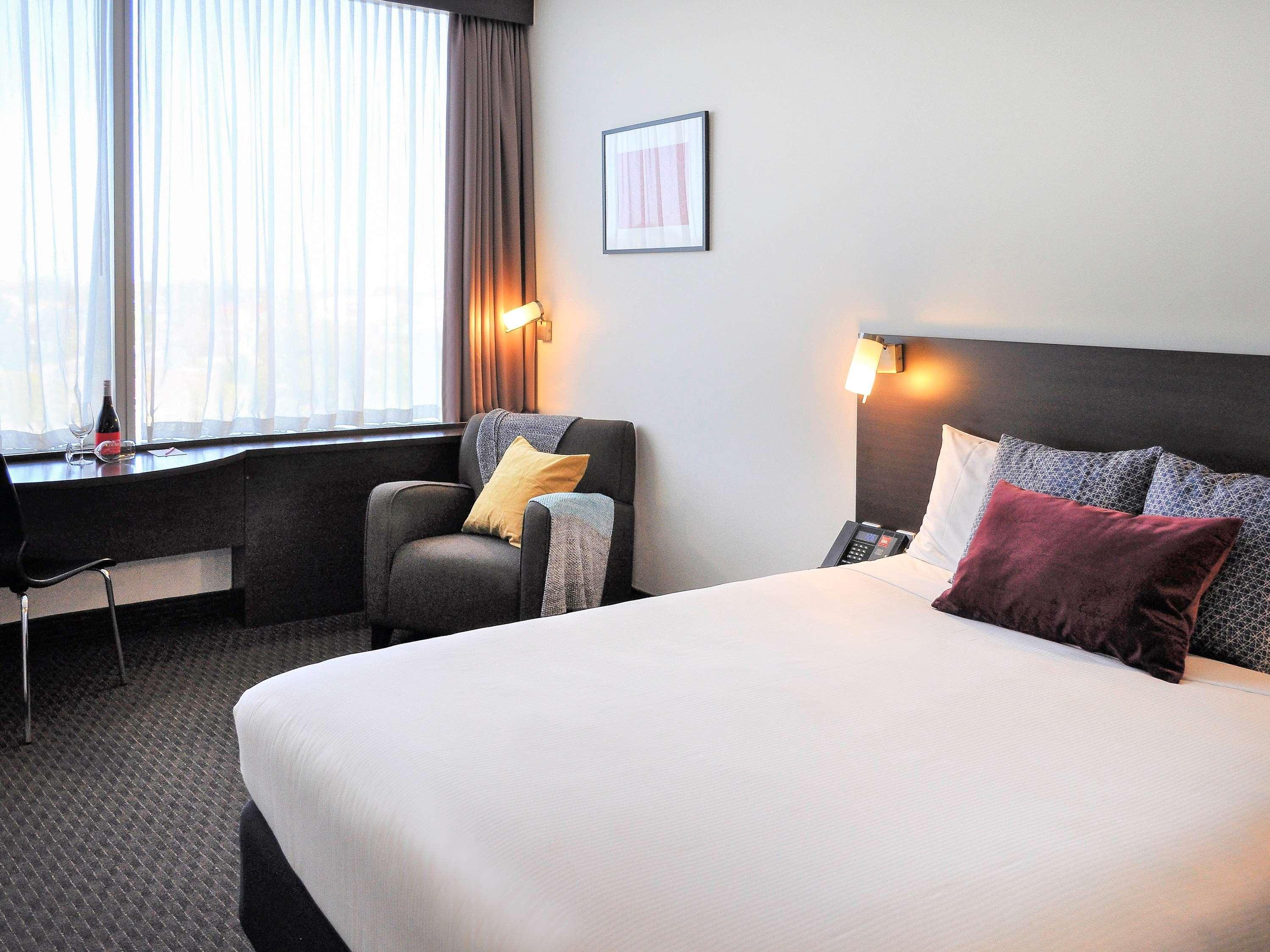 ไอบิส เมลเบิร์น เกล็น เวเวอร์ลีย์ Hotel เกลนเวฟเวอร์ลี ภายนอก รูปภาพ